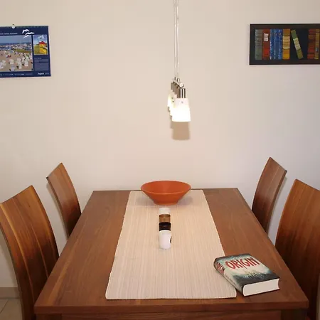 Villa-strandkuss-wohnung-strandglueck דירה *